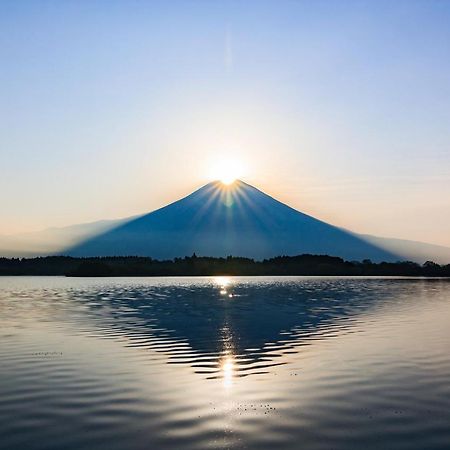 Koti Yamanakako Next To Hananomiyako Kouen Bagian luar foto